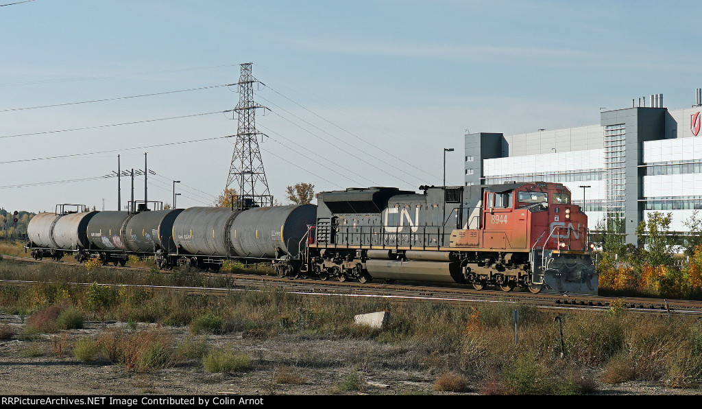 CN 8944